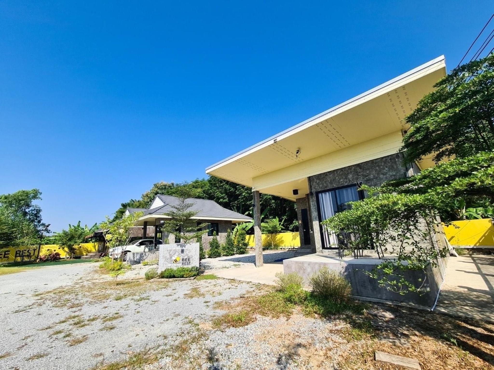Bee Rest Residence, Bandu, Chiang Rai (House 1)